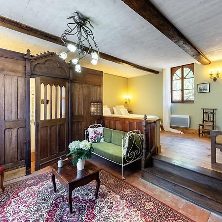 카스트르 Domaine Le Castelet B&B 외부 사진
